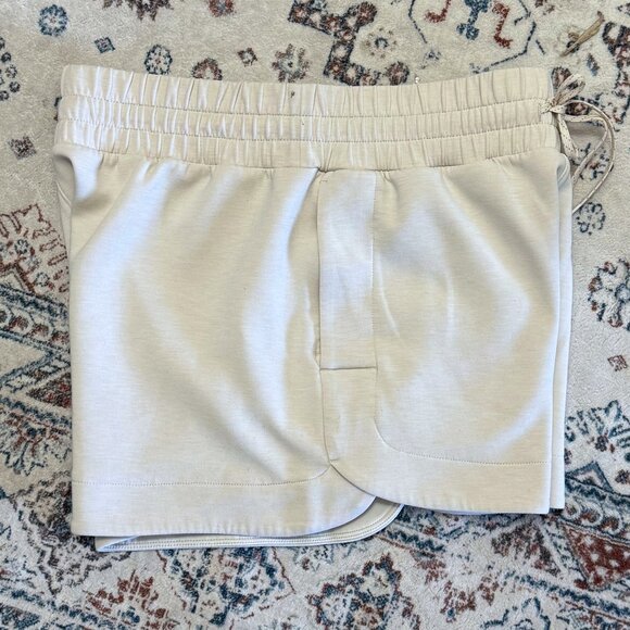 Rhone DreamGlow Shorts in Sand Women's size Medium - Picture 6 of 10